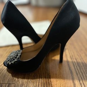 Badgley Mischka Embellished Satin Peep Toe Heel SIZE 6.5